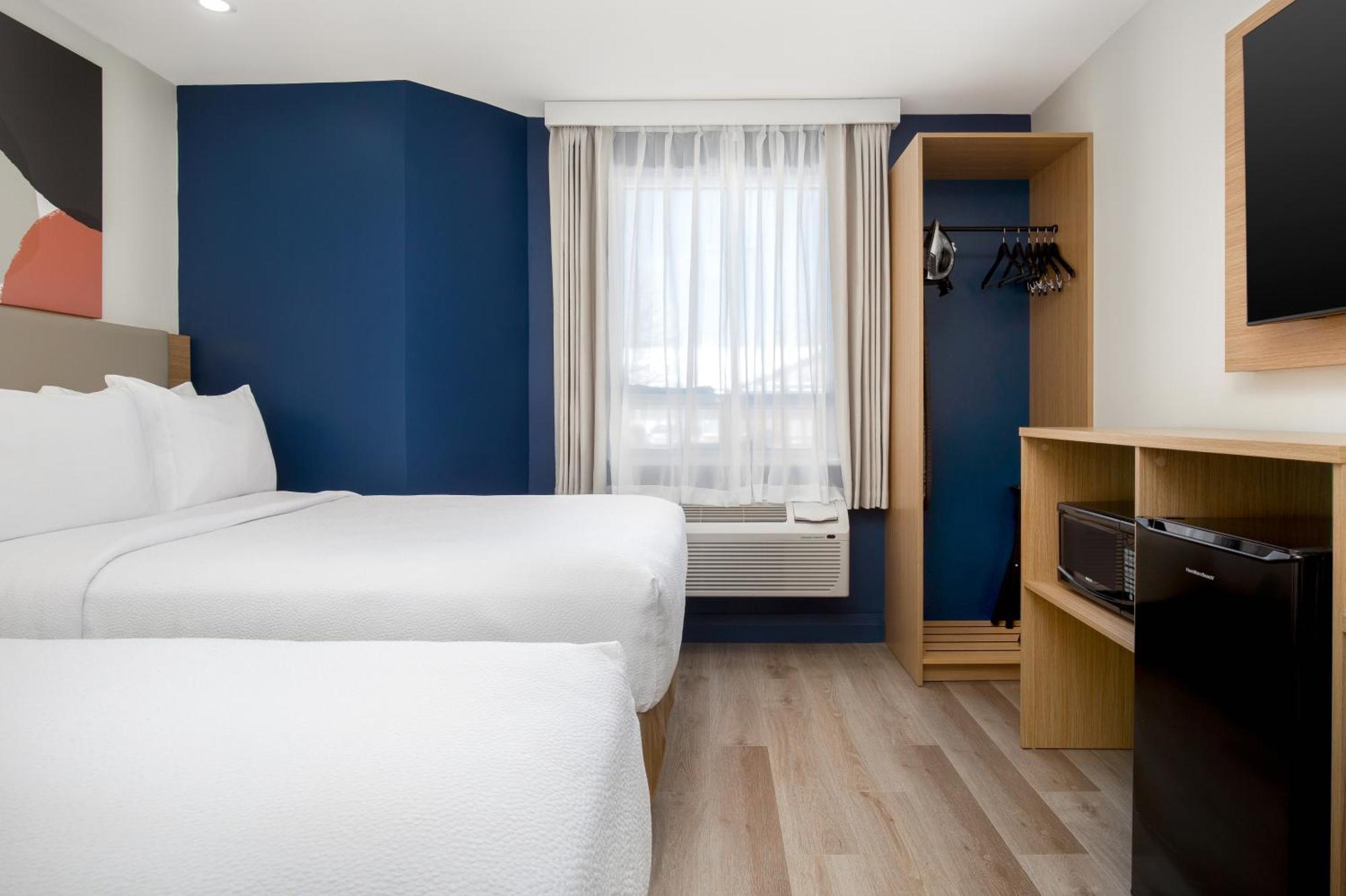 Spark By Hilton Brockville Exterior photo